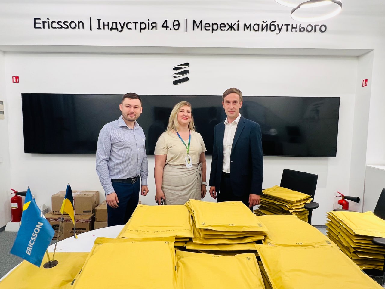 “Фундація Друзі України” отримує ноутбуки від Ericsson для підтримки дітей та студентів України