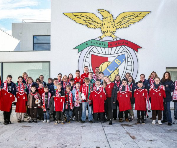 Crianças ucranianas recebidas pelos jogadores Anatoliy Trubin e Heorhiy Sudakov
Benfica Campus
Fundação Benfica
Época 2025/2026