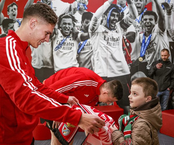 Crianças ucranianas recebidas pelos jogadores Anatoliy Trubin e Heorhiy Sudakov
Benfica Campus
Fundação Benfica
Época 2025/2026